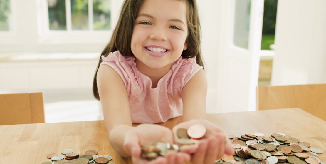 Ezt az 5 fogalmat magyarázd el, mielőtt zsebpénzt adsz a gyereknek