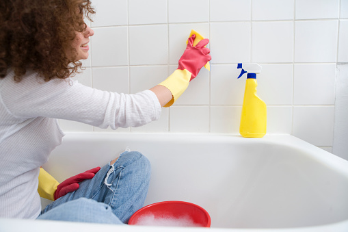 Csempe tisztítása mesterfokon – Így csináld, hogy könnyen menjen