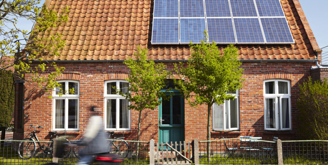 A napenergia felhasználásán gondolkozol? Mutatjuk, hogyan válassz napelemet!