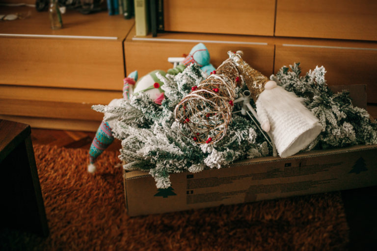 Karácsonyfa lebontása minimális macerával – Lehetséges?
