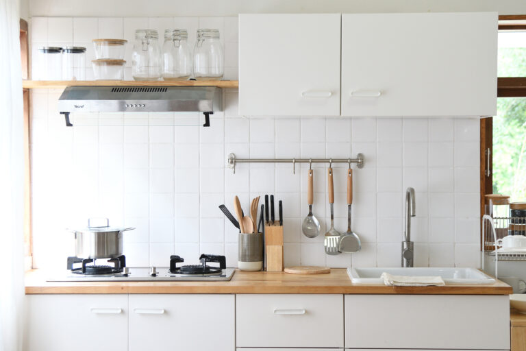 Mini konyha ötletek – 6 tipp, hogy a legtöbbet kihozhasd kicsi főzőteredből