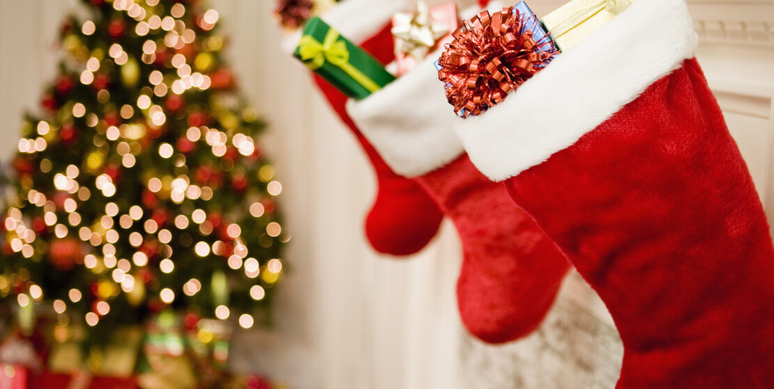 Óriás karácsonyi mikulászokni: hová akaszd a lakásban?